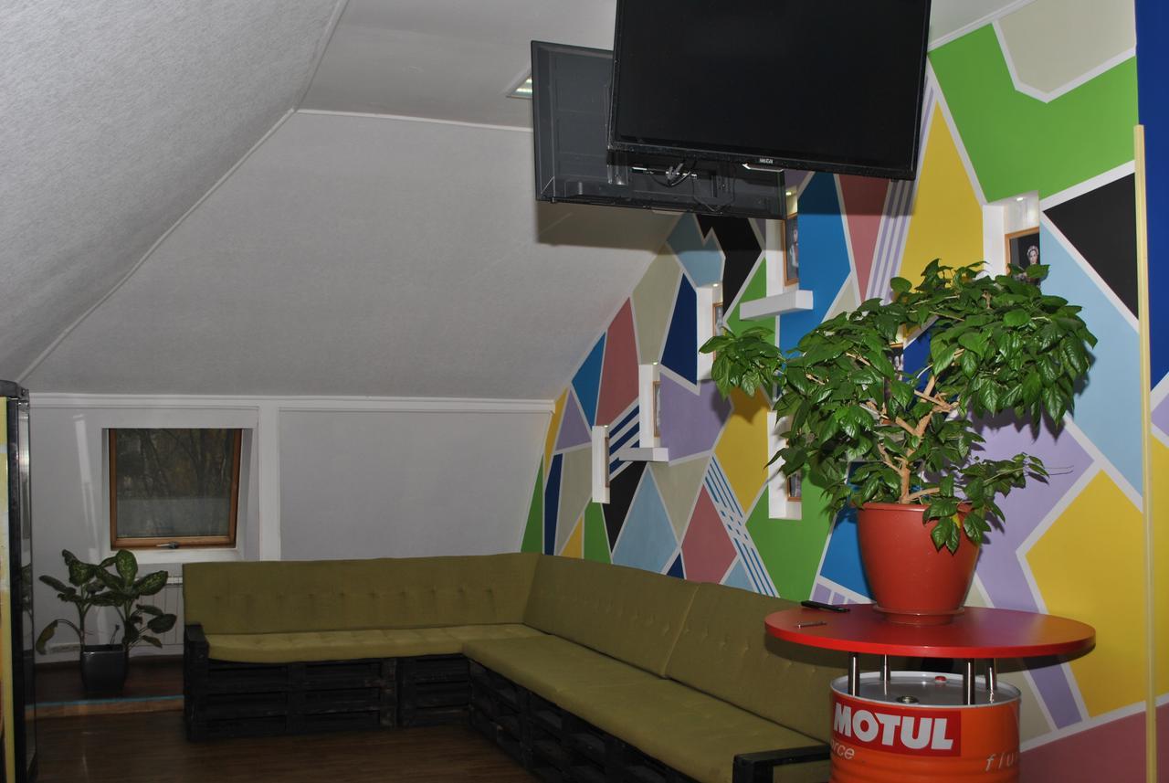 Hostel Darnitsa1 Kyiv Exterior photo